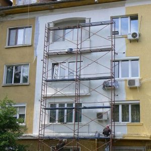 Задължават фирмите, извършили саниране на сгради в Русе, да отстранят дефектите